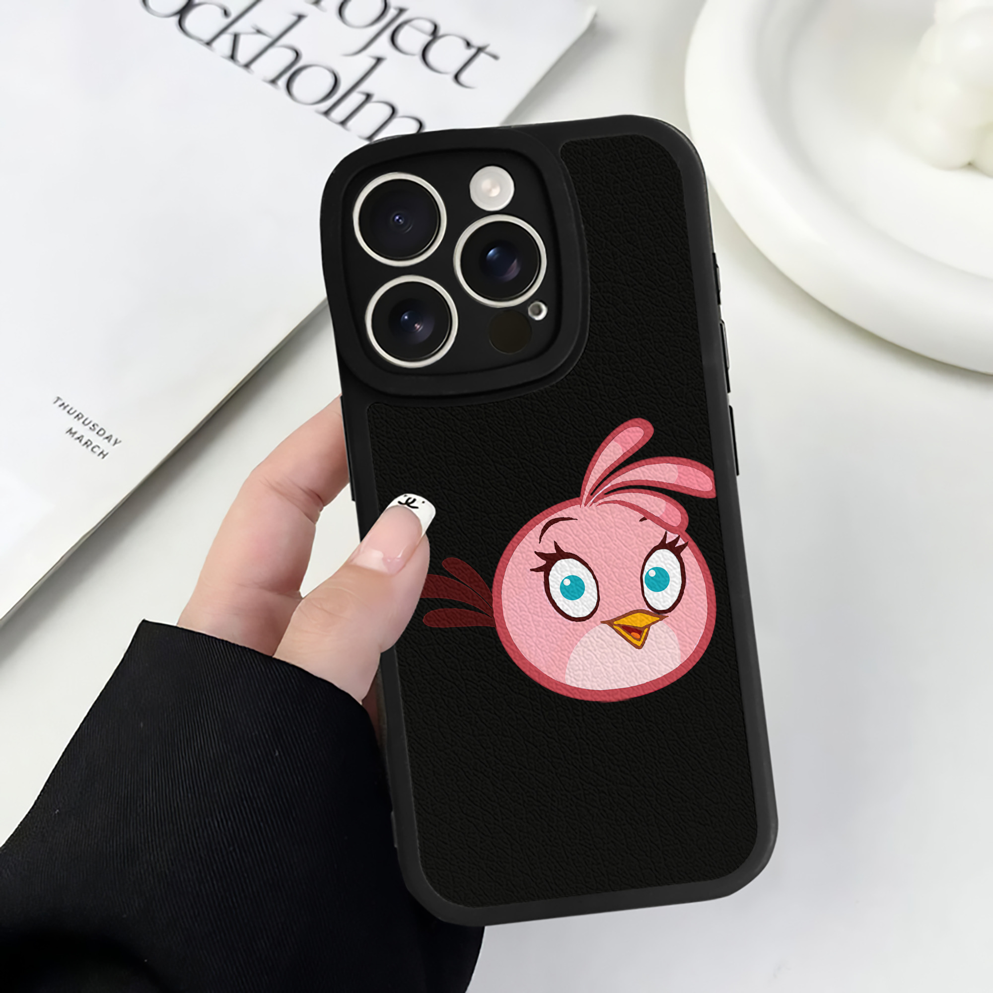 （画像用） Angry Birds アングリーバード 【iPhone 16シリーズ対応】シリコンスマホケース（レザー調） 材質：シリコン